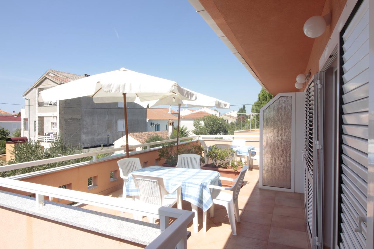 Studios & Rooms Fiesta Novalja Dış mekan fotoğraf