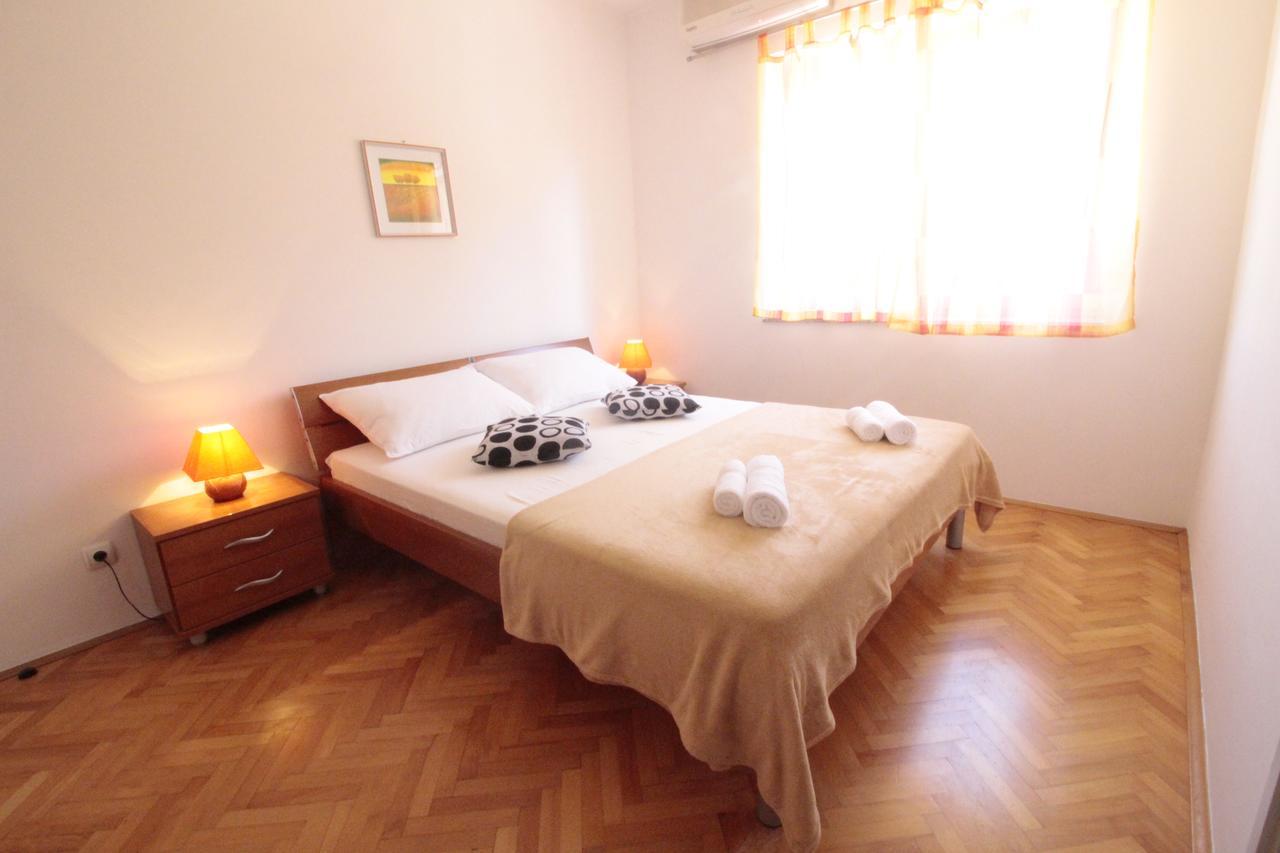 Studios & Rooms Fiesta Novalja Dış mekan fotoğraf