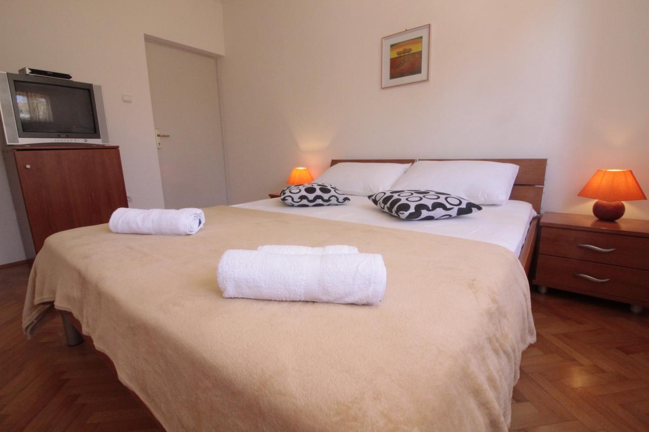Studios & Rooms Fiesta Novalja Dış mekan fotoğraf